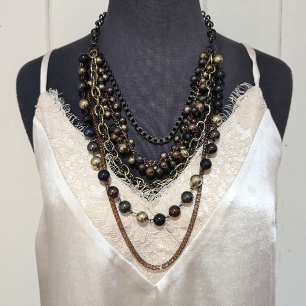 🟣Elegant Multi-Layered Mixed  Metal Necklace